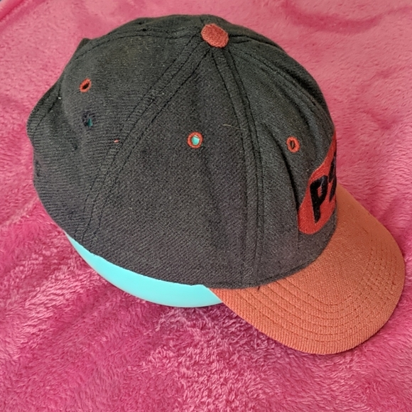 Vintage red/blue hat from the GAP - Picture 4 of 5